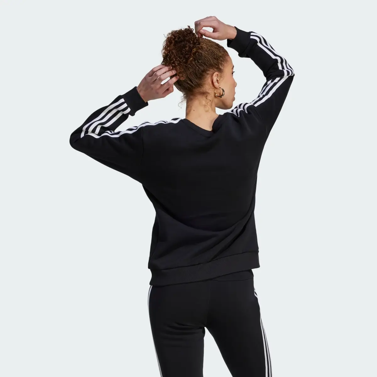 Adidas Essentials 3-Streifen Sweatshirt. 3