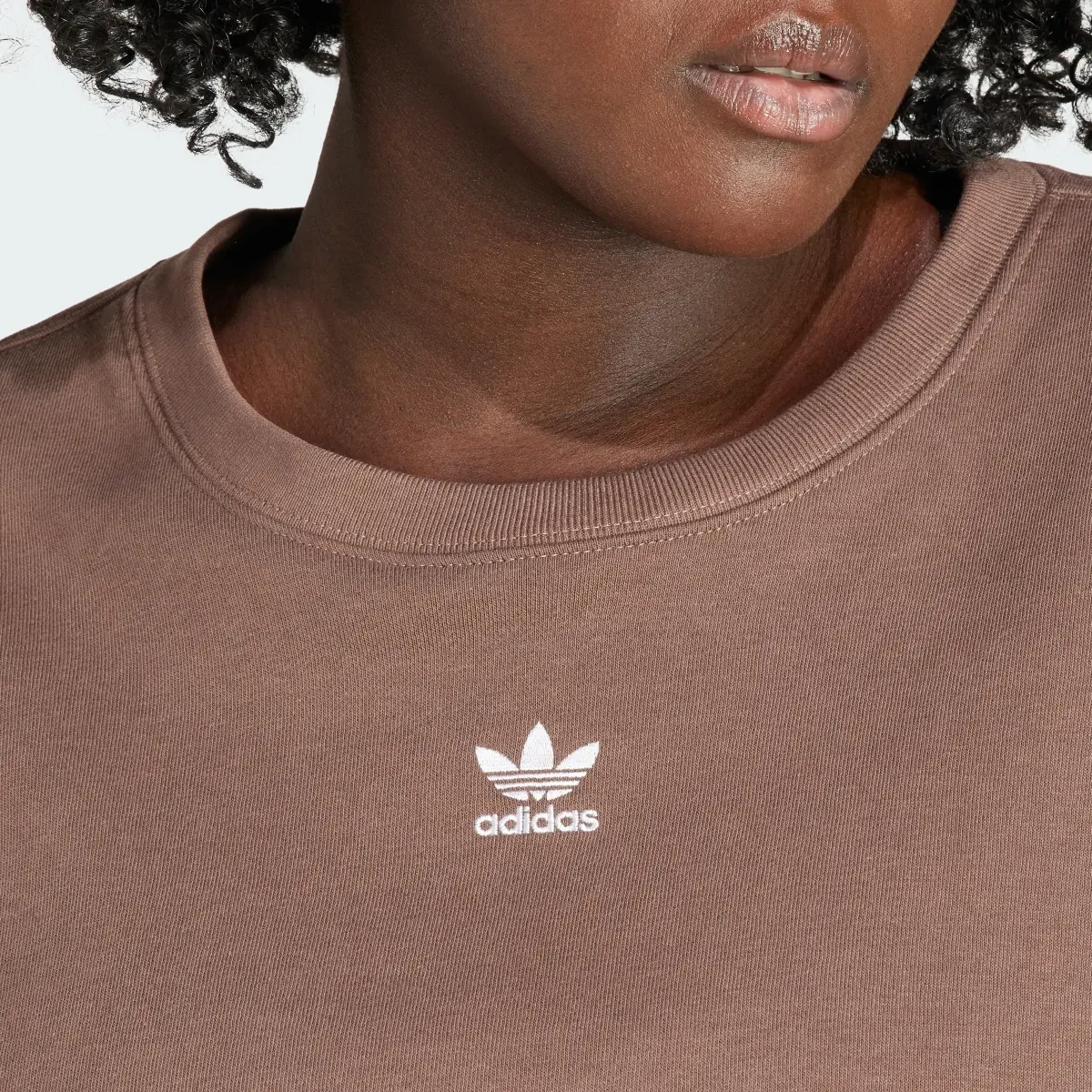 Adidas Adicolor Essentials Crew Sweatshirt (Plus Size). 3
