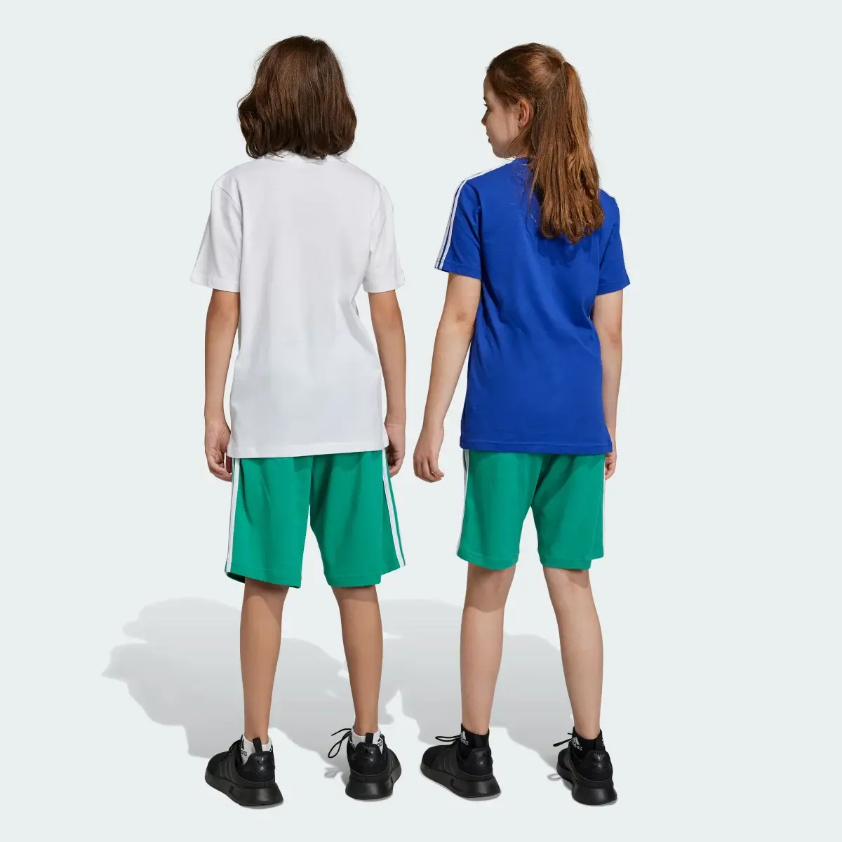 Adidas Essentials 3-Streifen Knit Shorts. 2