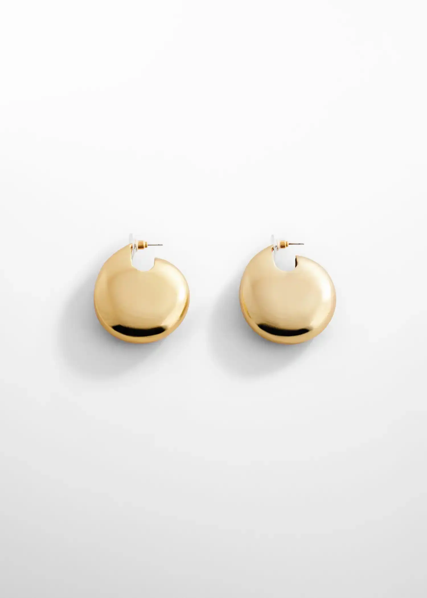 Mango Volume oval-hoop earrings. 3