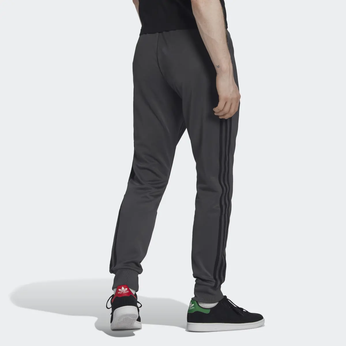 Adidas Track pants adicolor Classics Primeblue SST. 2