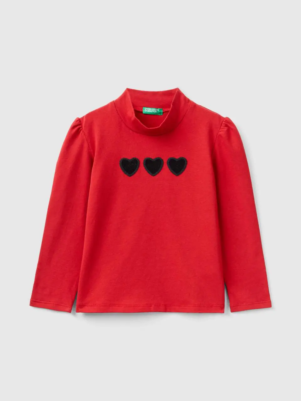 Benetton t-shirt with velvet heart patch. 1