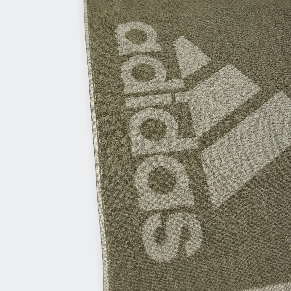 Adidas Towel Small. 3