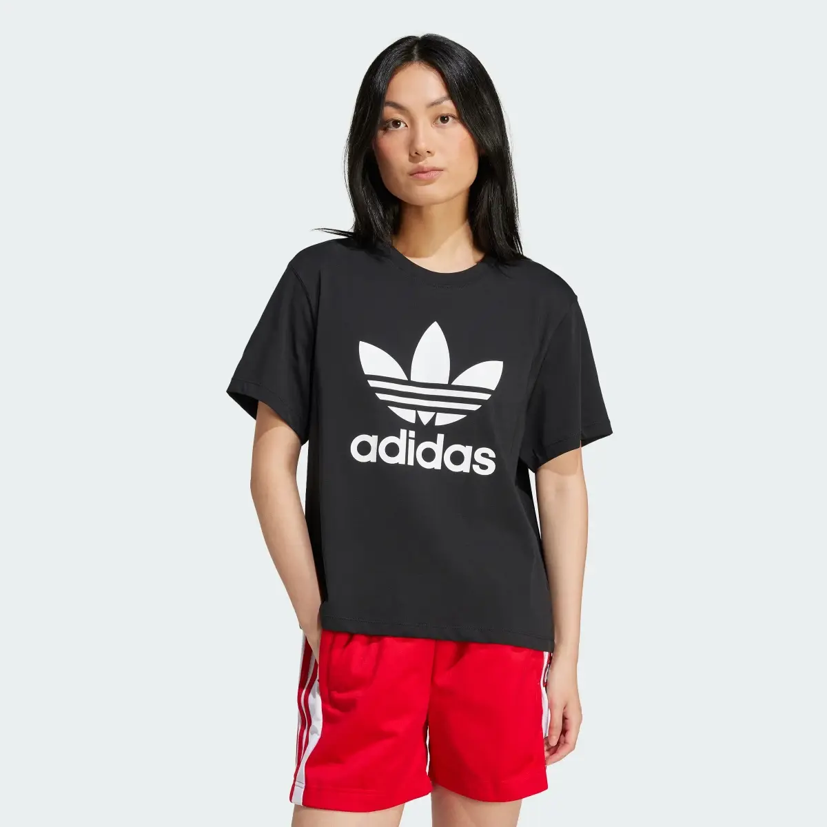 Adidas Adicolor Trefoil Boxy Tee. 2