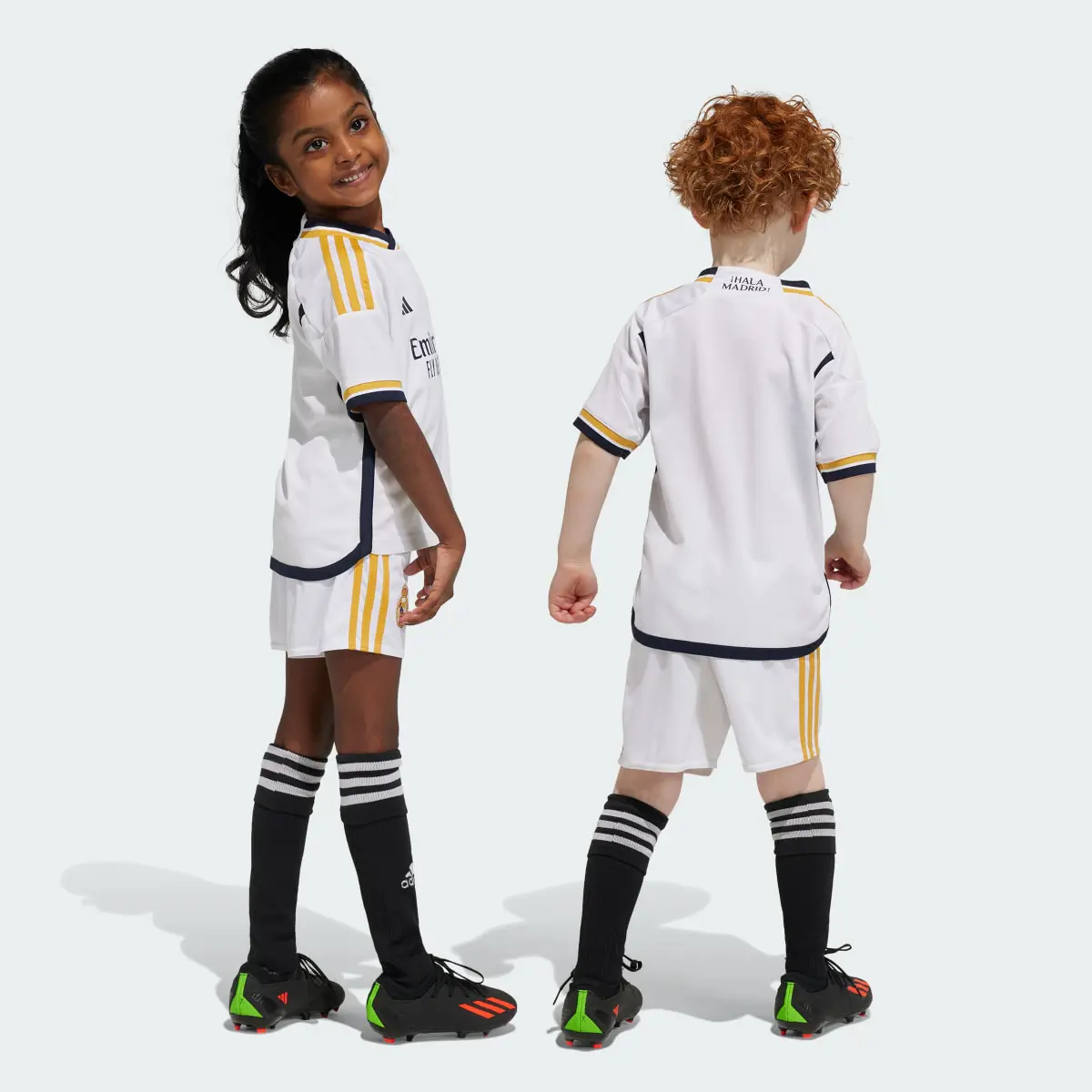 Adidas Miniconjunto Uniforme Local Real Madrid 23/24. 3 Adidas Miniconjunto Uniforme Local Real Madrid 23/24. 3