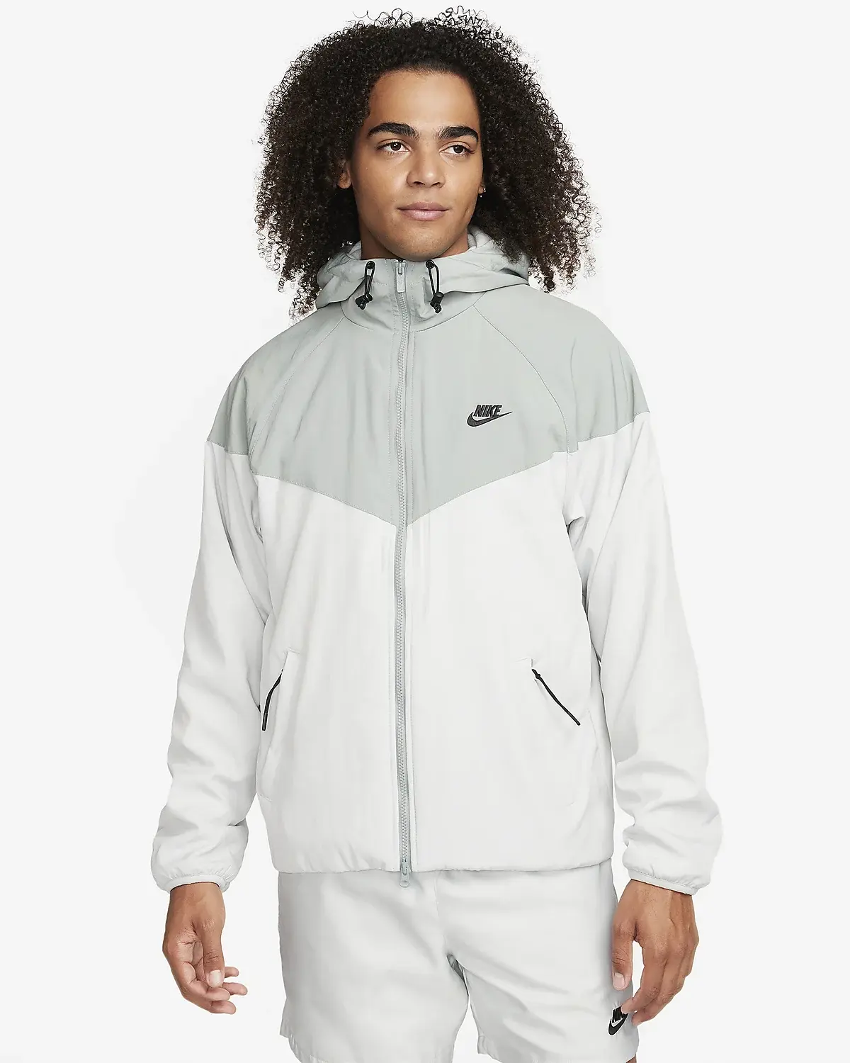 Nike Sportswear Windrunner. 1