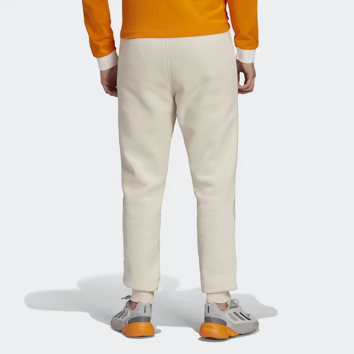 Adidas Adicolor Essentials Trefoil Pants. 2