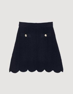 Short knitted skirt