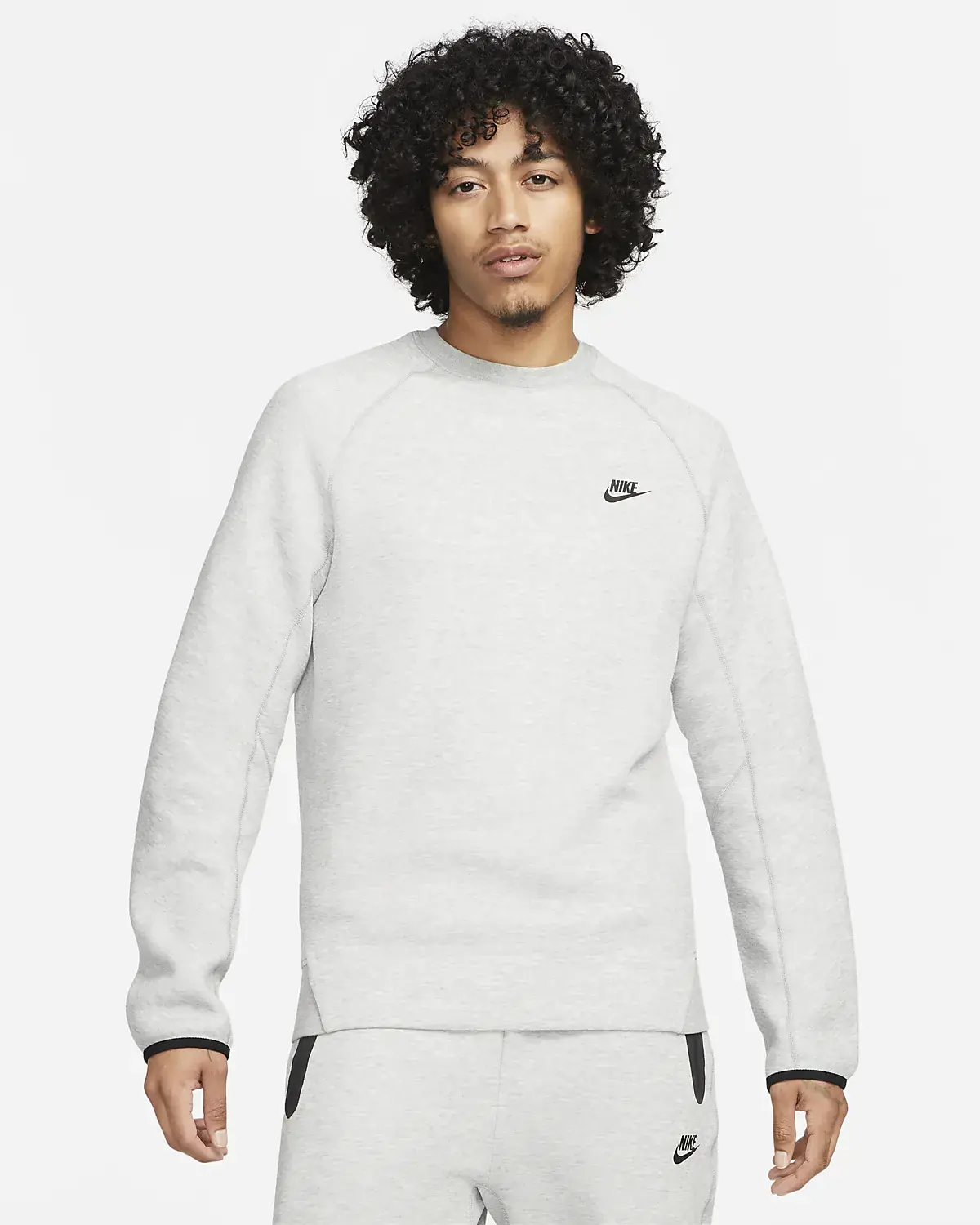 Nike Sportswear Tech Fleece. 1