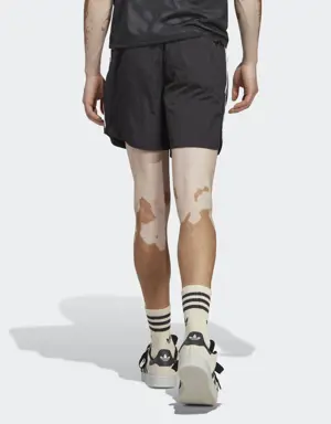 Adidas Adicolor Classics Sprinter Shorts. 2 Adidas Adicolor Classics Sprinter Shorts. 2