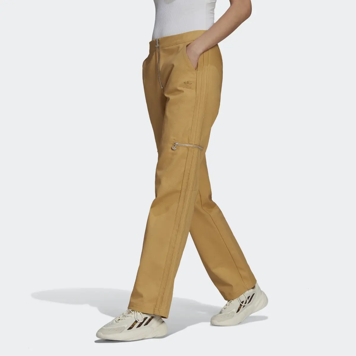 Adidas Pantalón Twill. 2