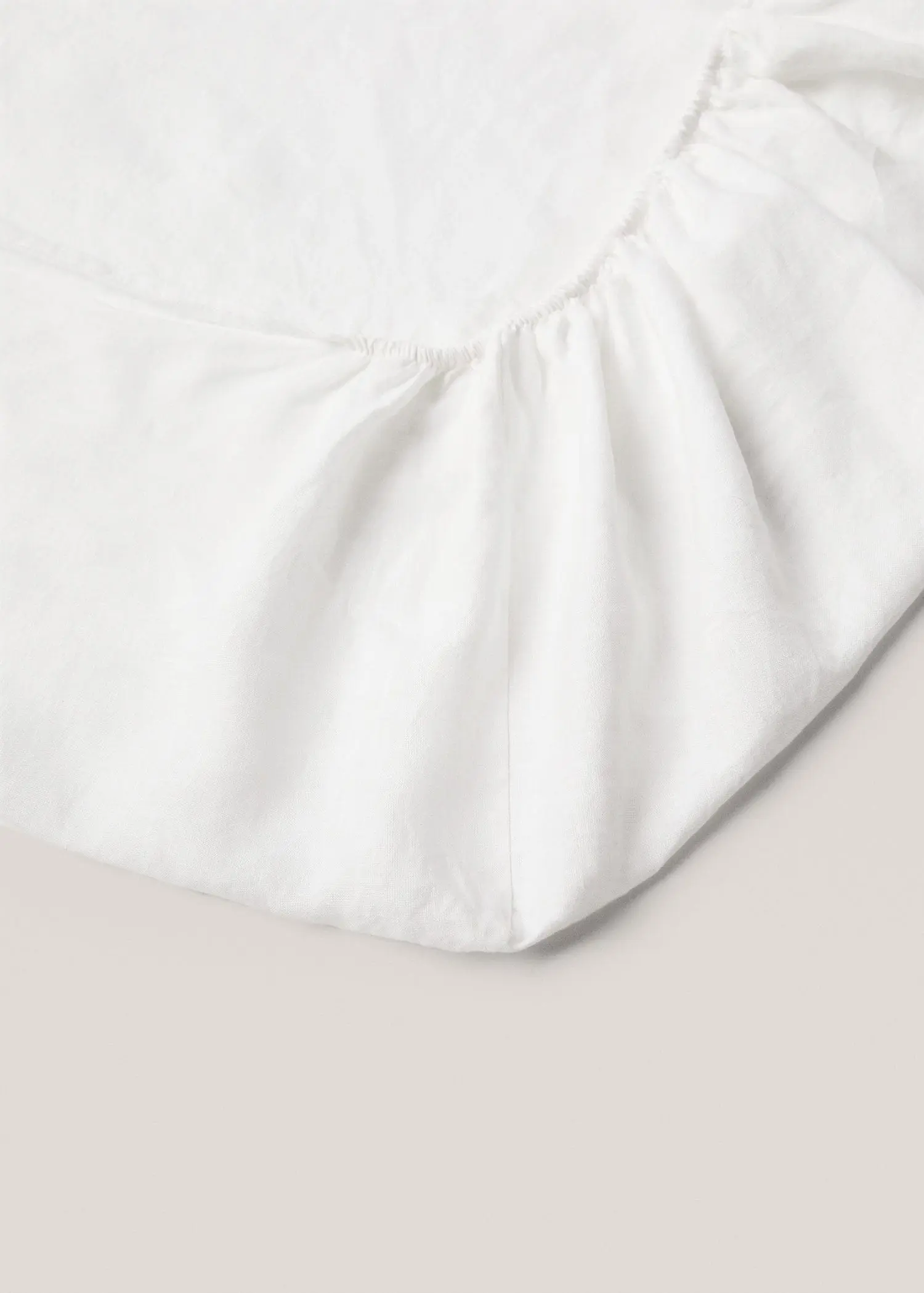 Mango 100% linen fitted sheet Queen bed. 2