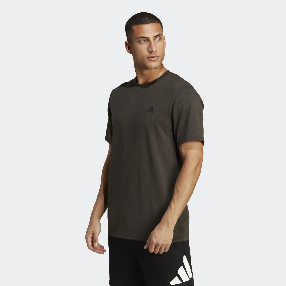 Adidas T-shirt Comfort Train Essentials. 2