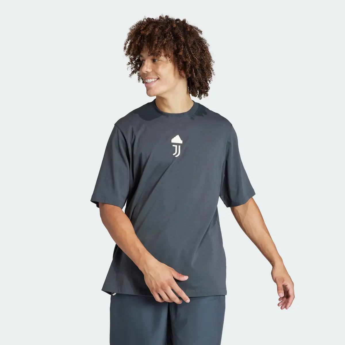 Adidas Juventus LFSTLR Oversized Tee. 2