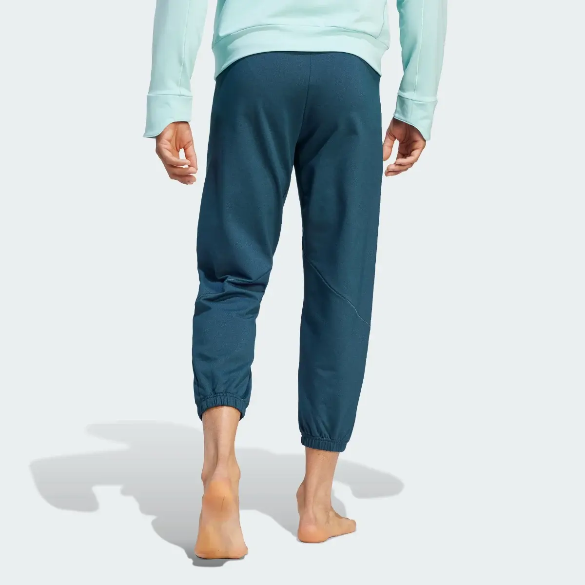 Adidas Designed for Training Yoga Training 7/8 Pants. 2