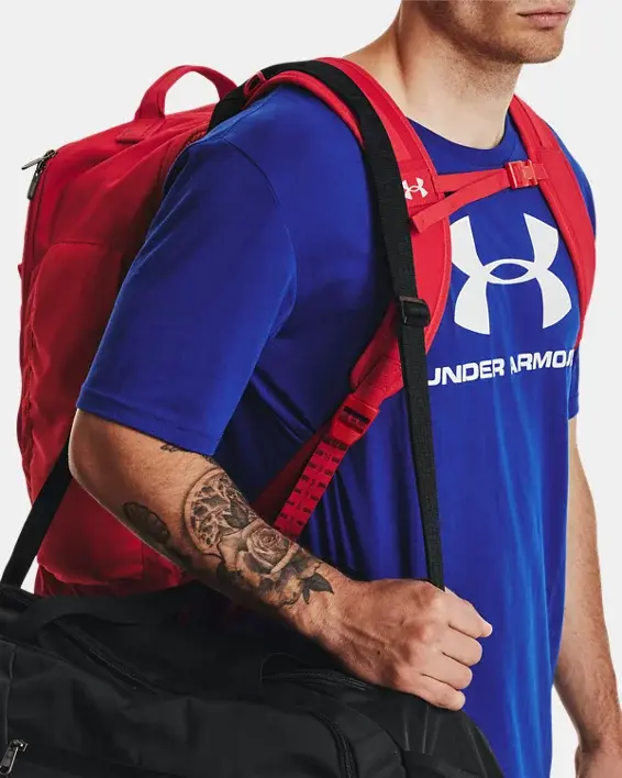 Under Armour UA Contain Backpack. 3