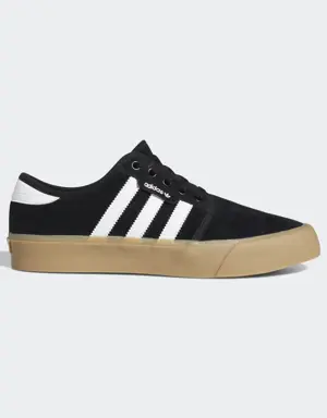 Adidas Seeley XT Shoes. 2