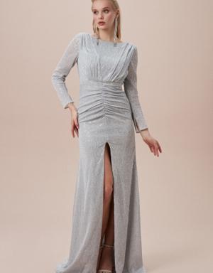 Gümüş Rengi Payet İşlemeli Uzun Kollu Yırtmaçlı Uzun Elbise