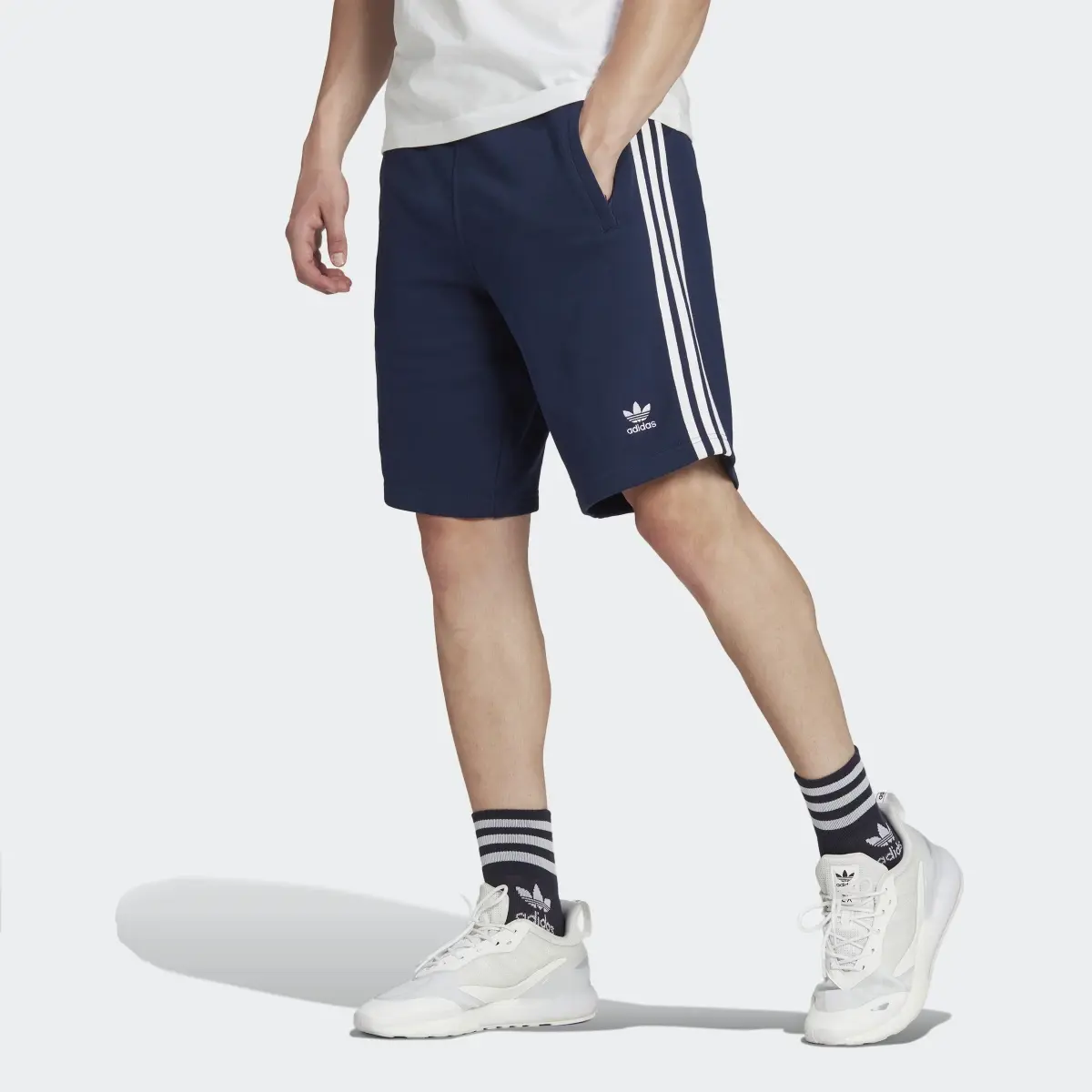 Adidas Shorts Adicolor Classics 3 Franjas. 1
