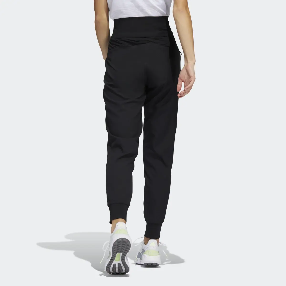 Adidas Pantalon Essentials Jogger. 2