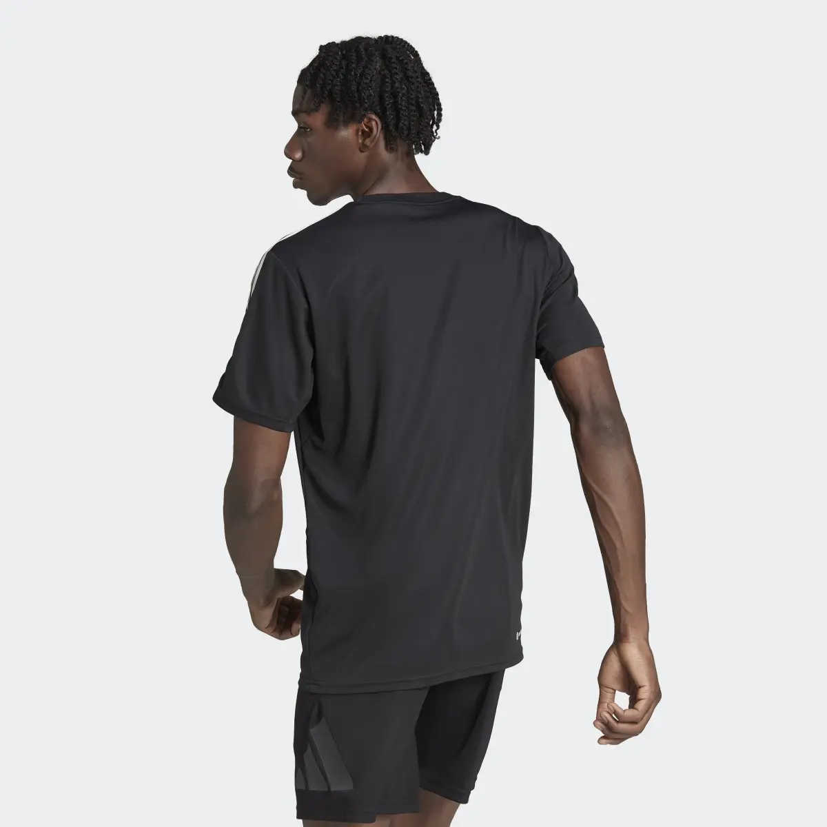 Adidas Train Essentials 3-Streifen Training T-Shirt. 3
