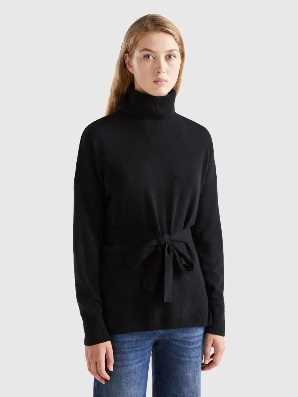 Benetton turtle neck with oversized belt. 1