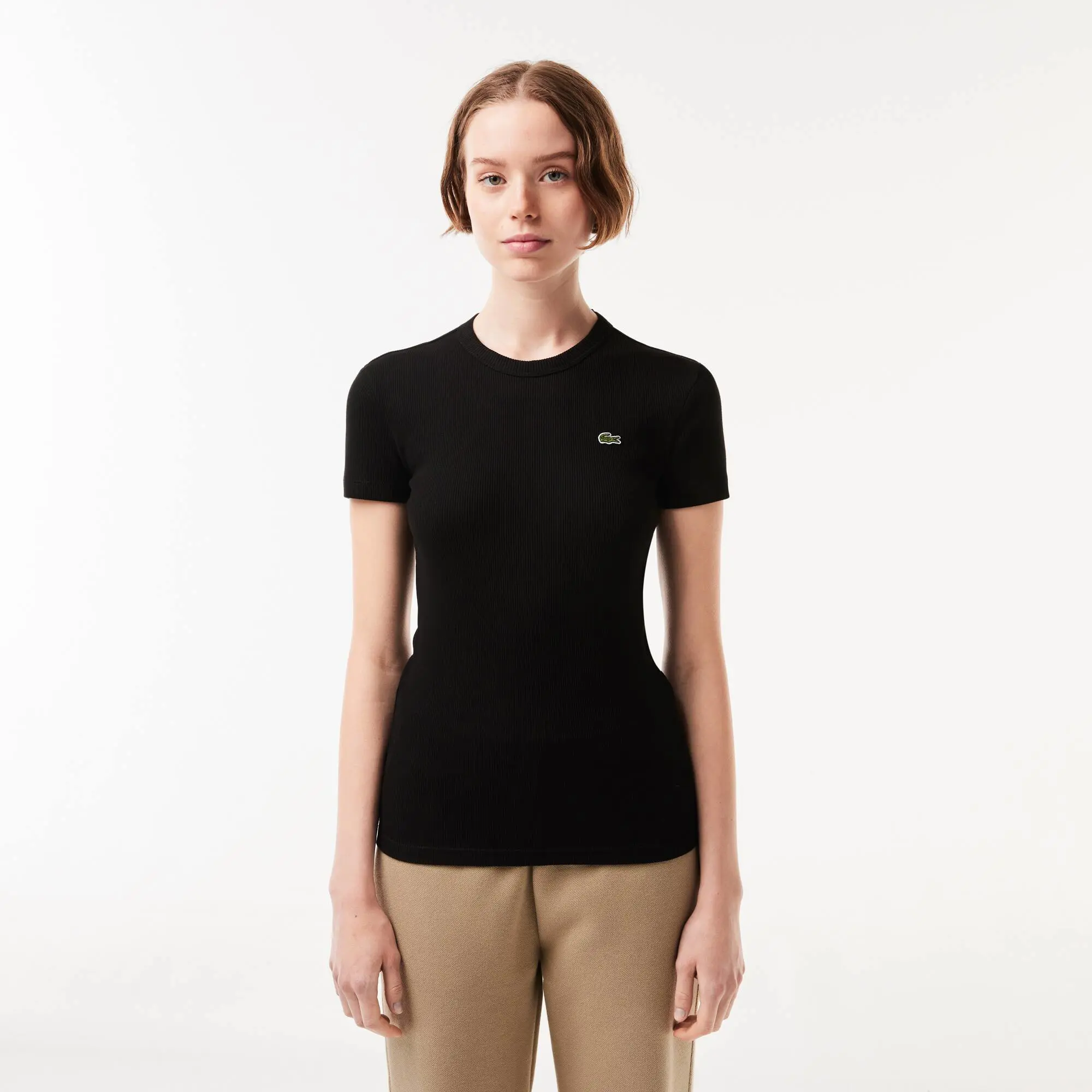 Lacoste T-shirt femme Lacoste slim fit en coton biologique. 1