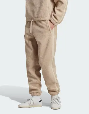 Premium Essentials Fleece Pants