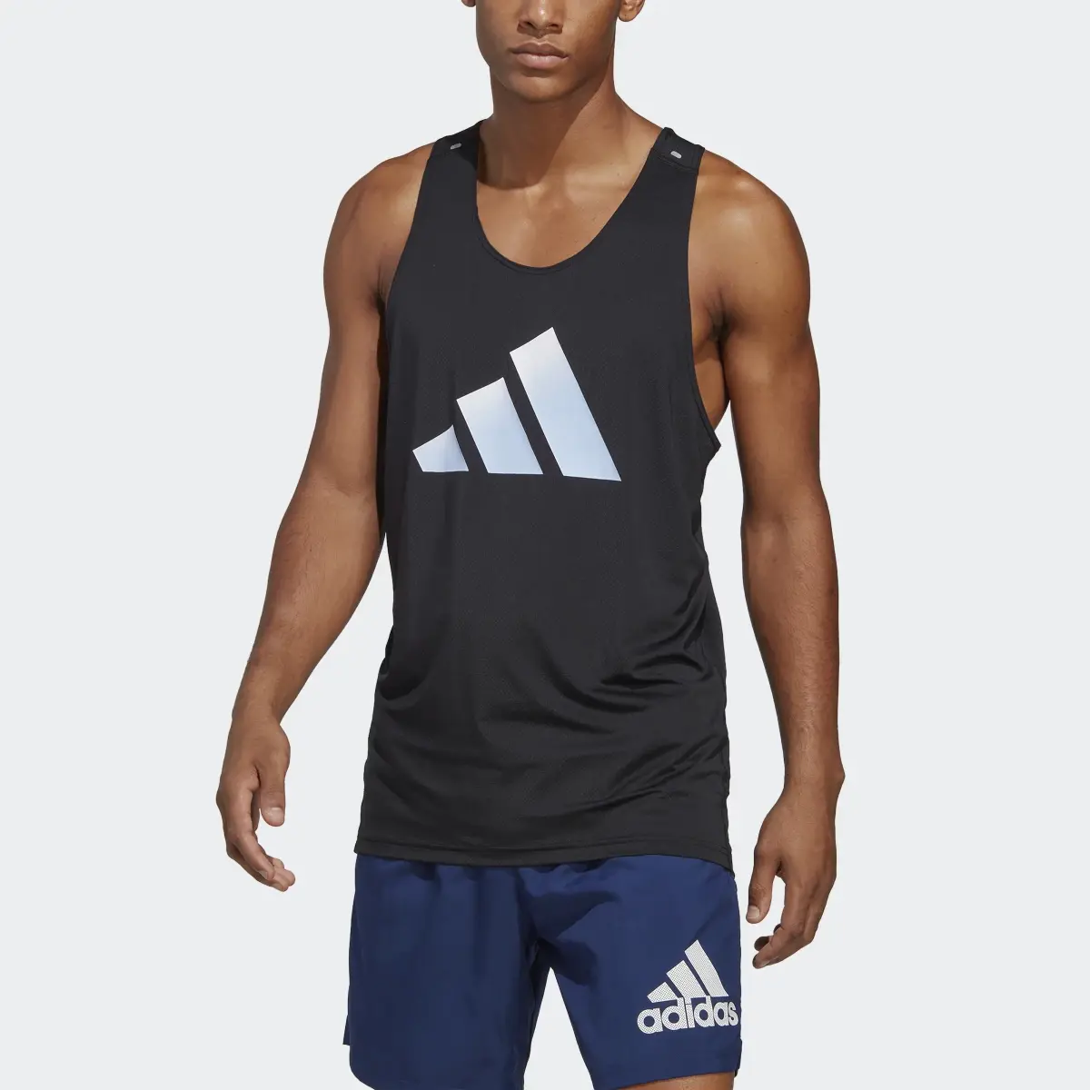 Adidas Playera sin magas Run Icons. 1