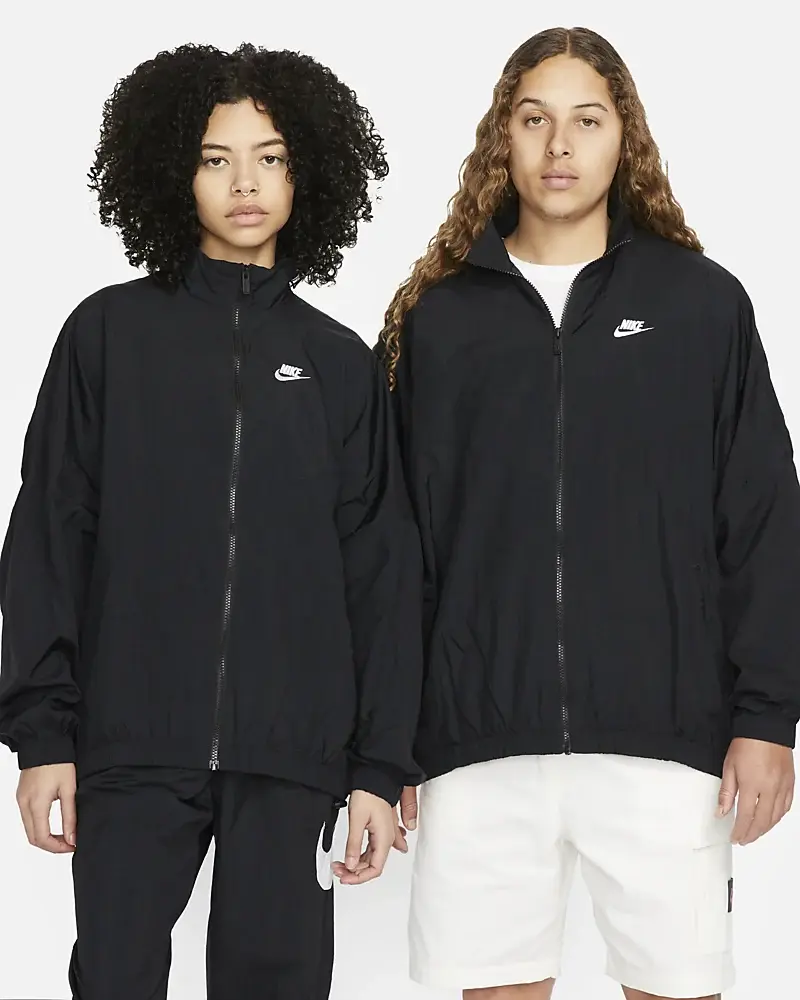 Nike Sportswear Essential Windrunner. 1