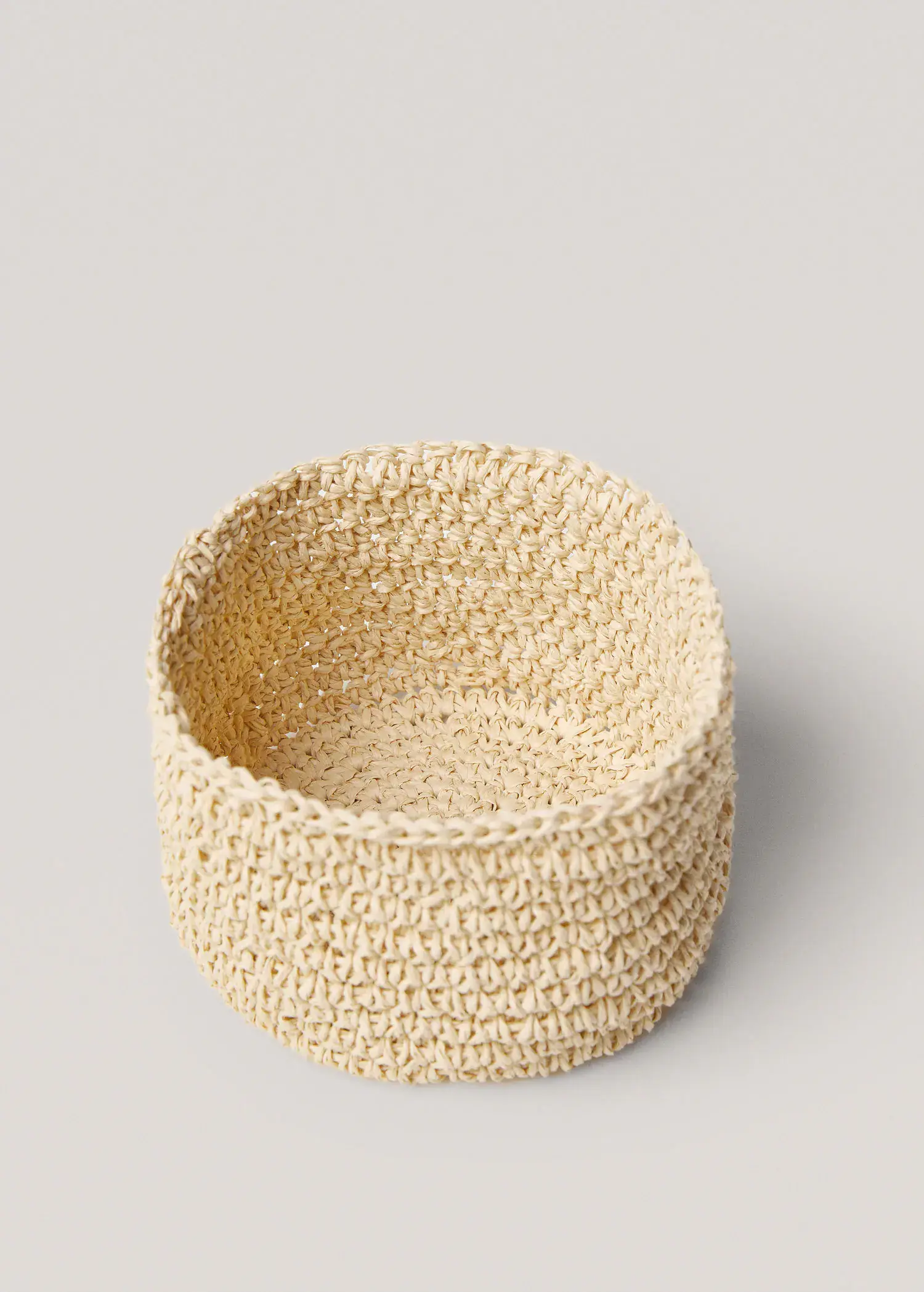Mango Round braided basket 12x8cm. 3
