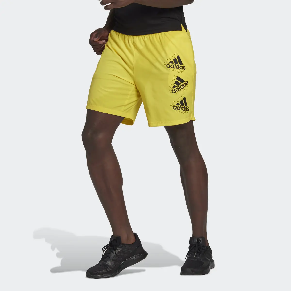 Adidas Shorts Brand Love. 1