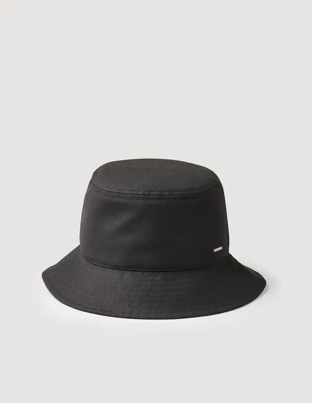 Sandro Technical fabric bucket hat. 2