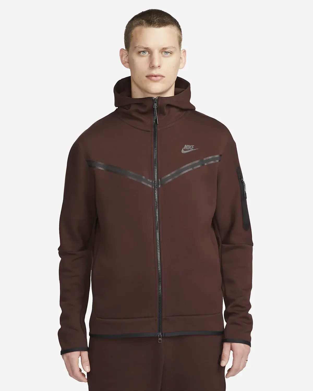 Nike Sportswear Tech Fleece. 1