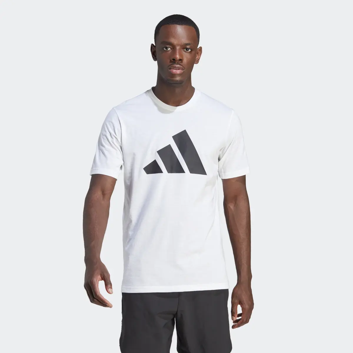Adidas Camiseta Train Essentials Feelready Logo Training. 2