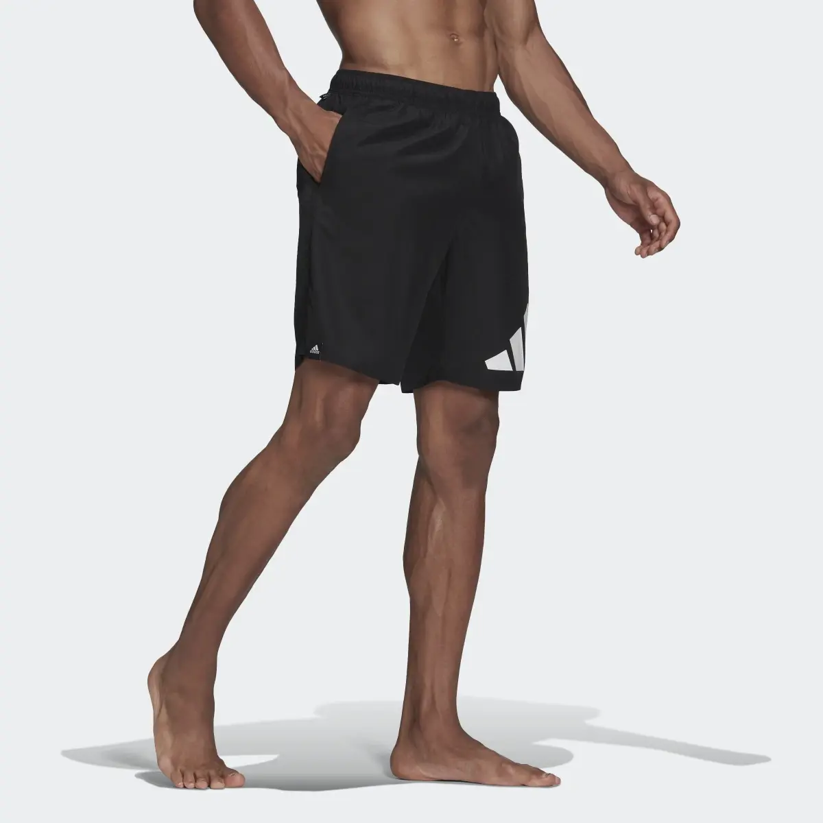 Adidas Classic Length Logo Badeshorts. 3