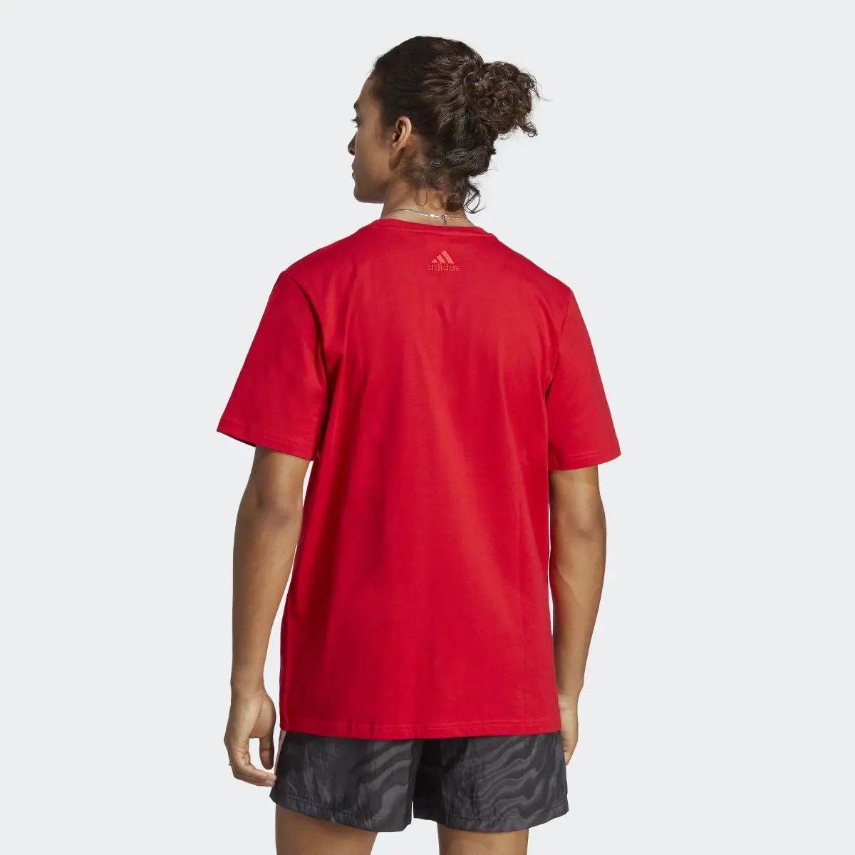 Adidas Essentials Single Jersey Big Logo T-Shirt. 3