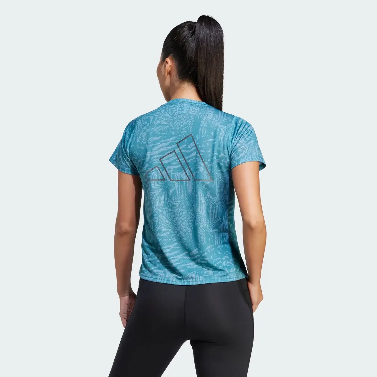 Adidas Playera de Running Run Icons 3 Franjas Logo Estampada. 3