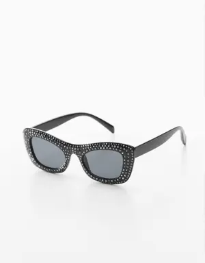Sunglasses with rhinestone detail