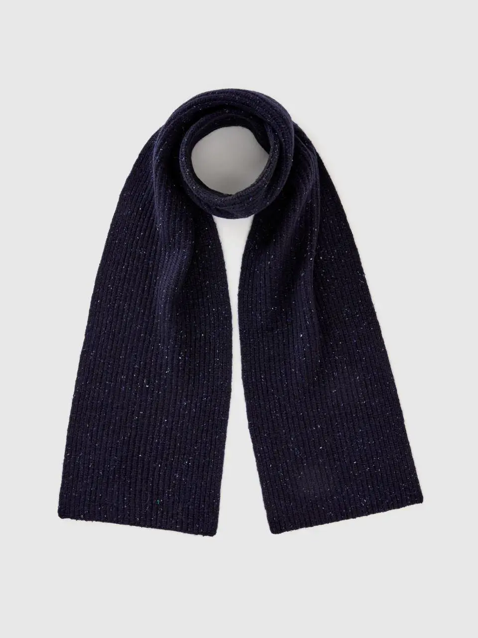 Benetton wool blend scarf. 1