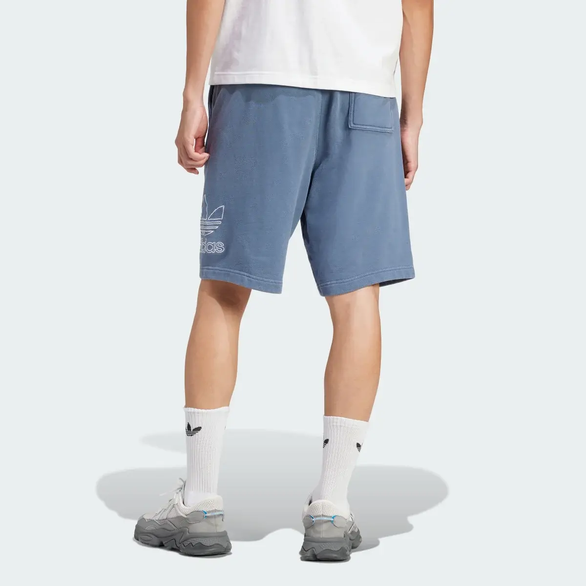 Adidas Adicolor Outline Trefoil Shorts. 2