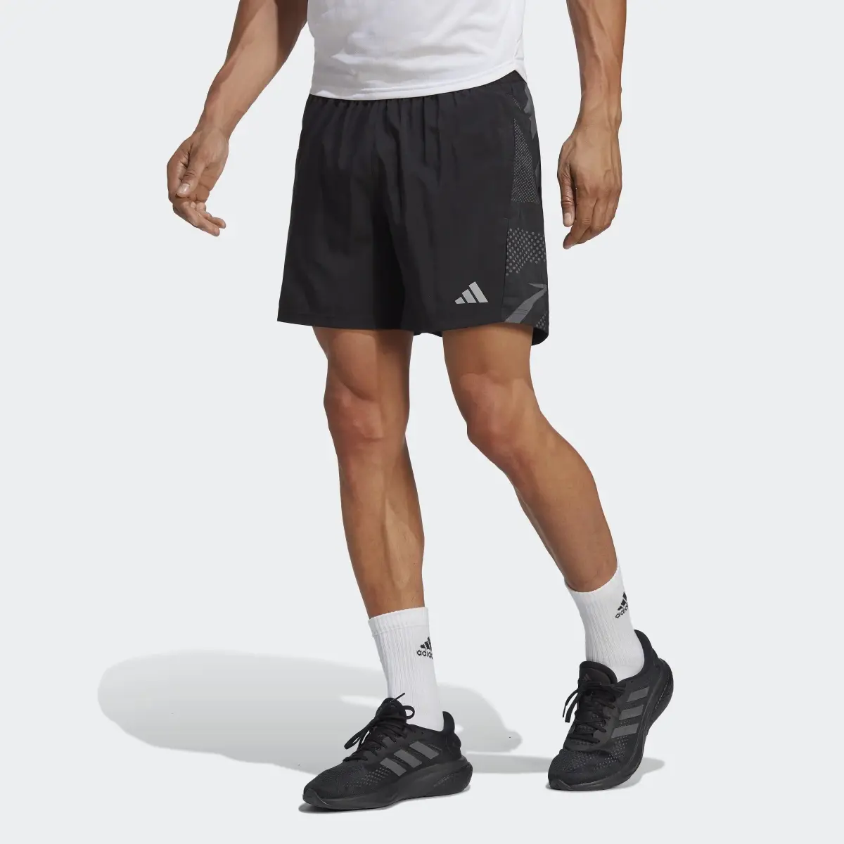 Adidas Shorts Own the Run Seasonal. 1