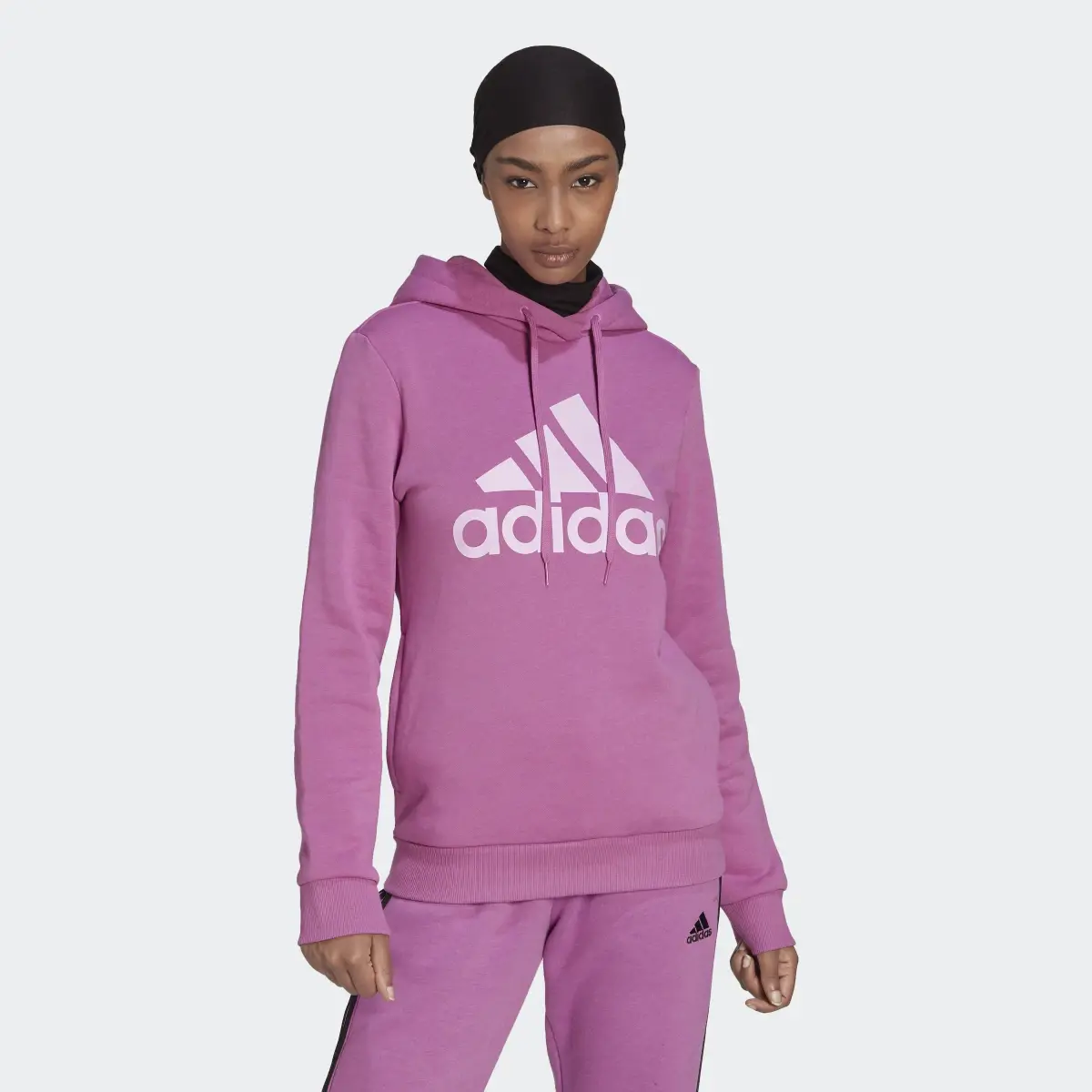 Adidas Essentials Logo Fleece Hoodie. 2