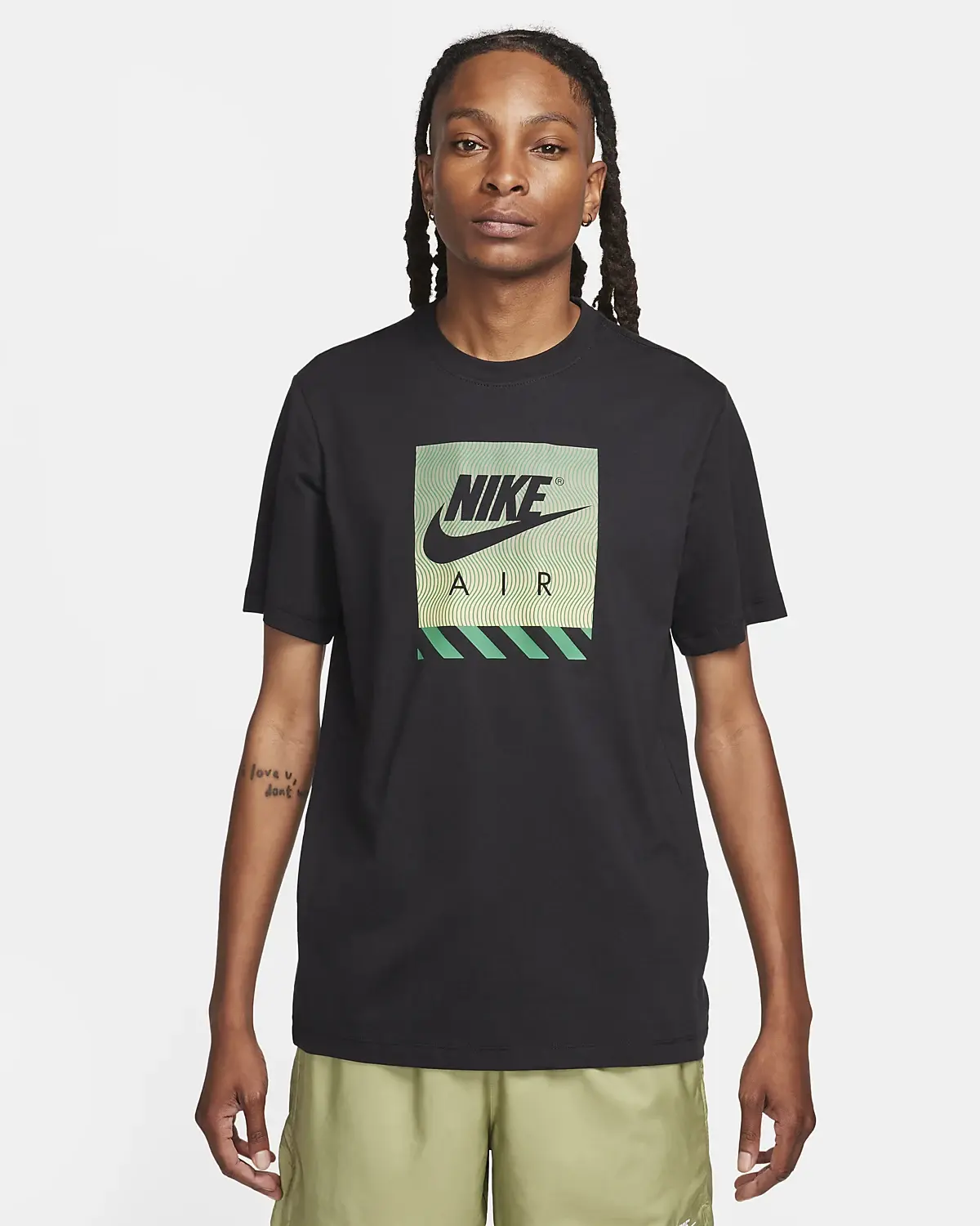 Nike Sportswear. 1