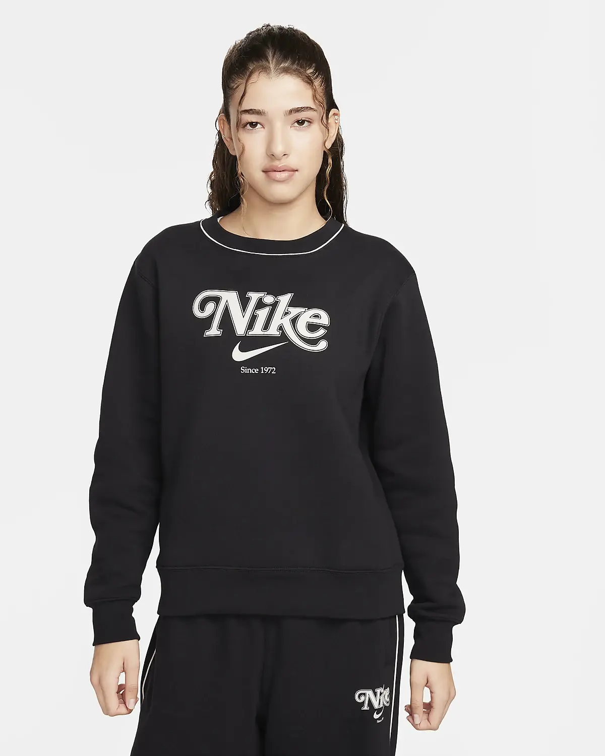 Nike Sportswear. 1