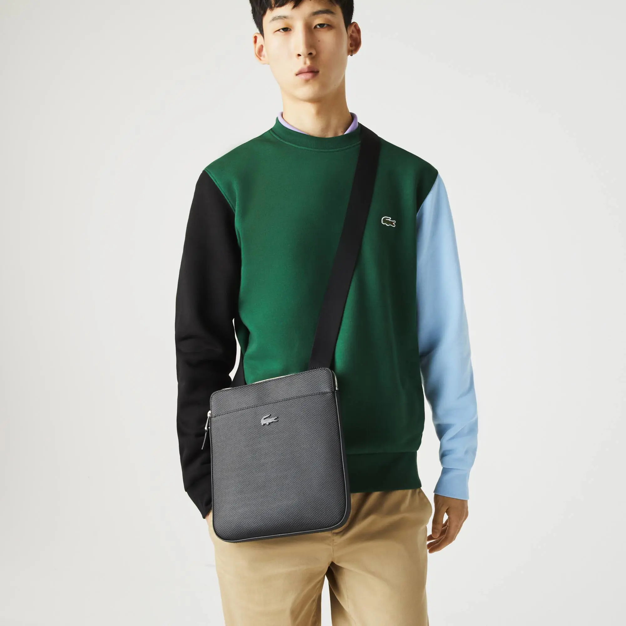 Lacoste Borsa piatta con zip Chantaco in pelle piqué opaca da uomo. 1