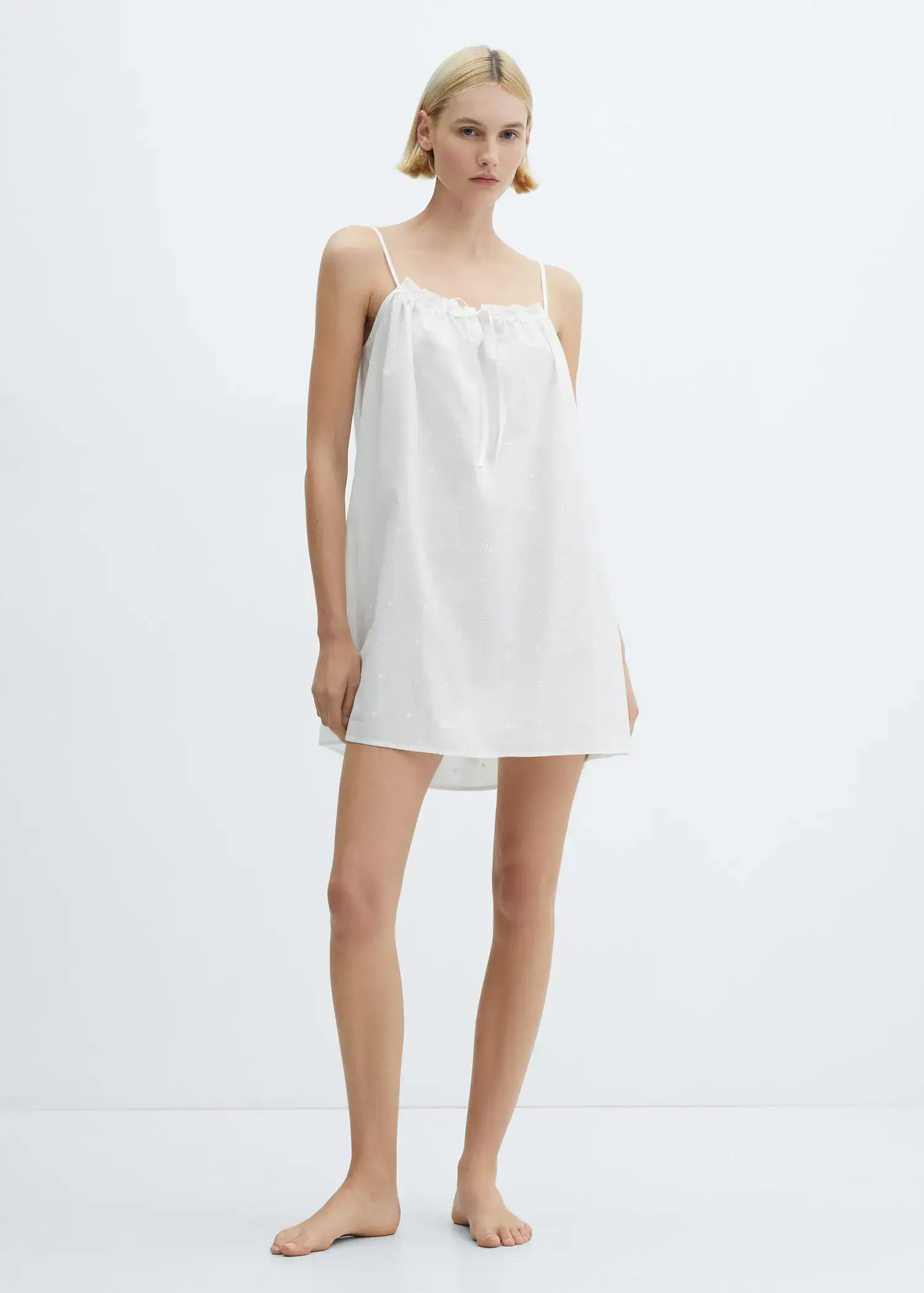 Mango Cotton nightgown with openwork details. 3
