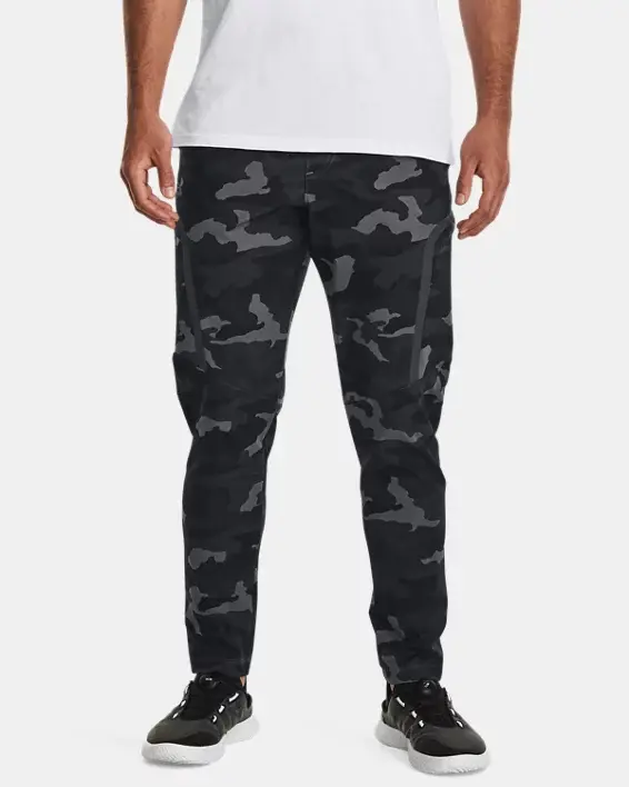 Under Armour Men's UA Elite Cargo Printed Pants. 1
