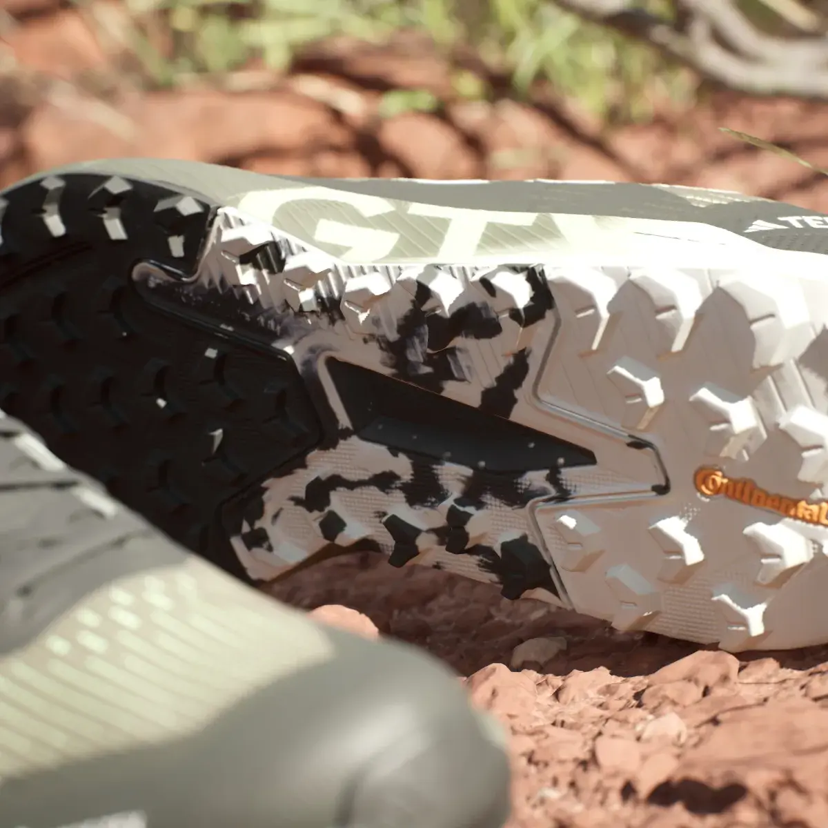 Adidas Terrex Agravic Flow GORE-TEX Trail Running Shoes 2.0. 2