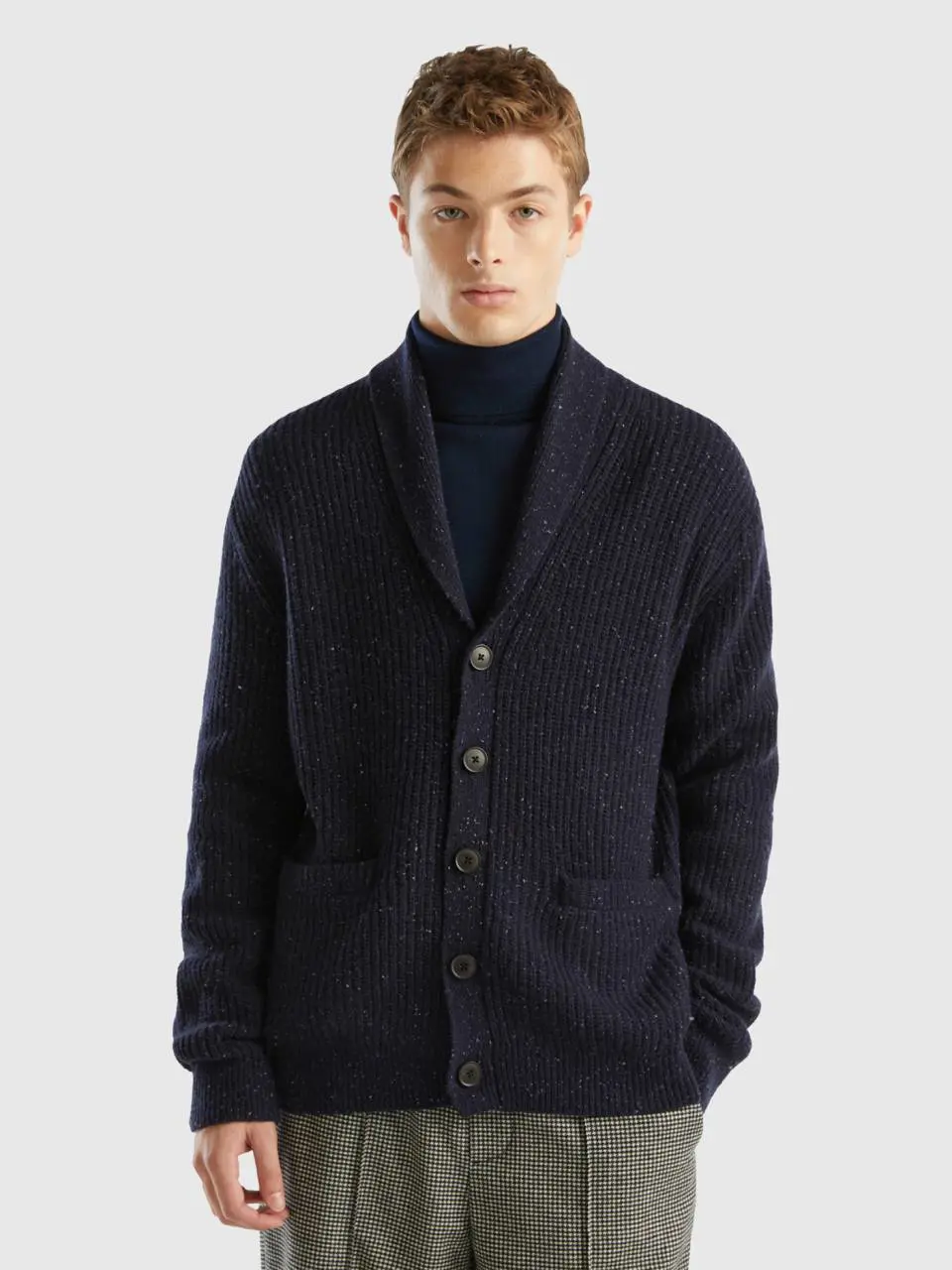Benetton cardigan in wool blend with pockets. 1
